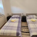 Frane House * Knezak