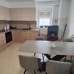 Frane House Knezak