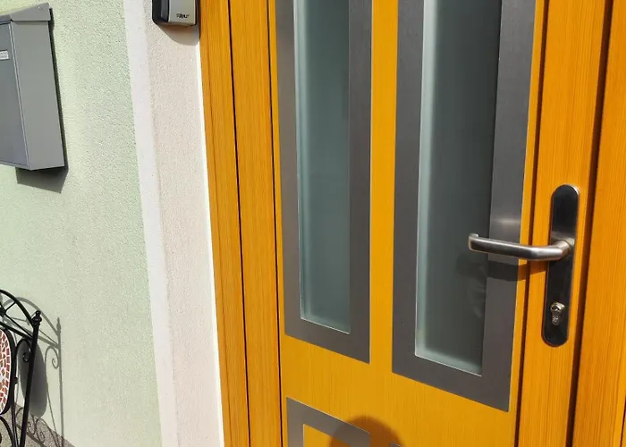 Feriehus Frane House Knezak